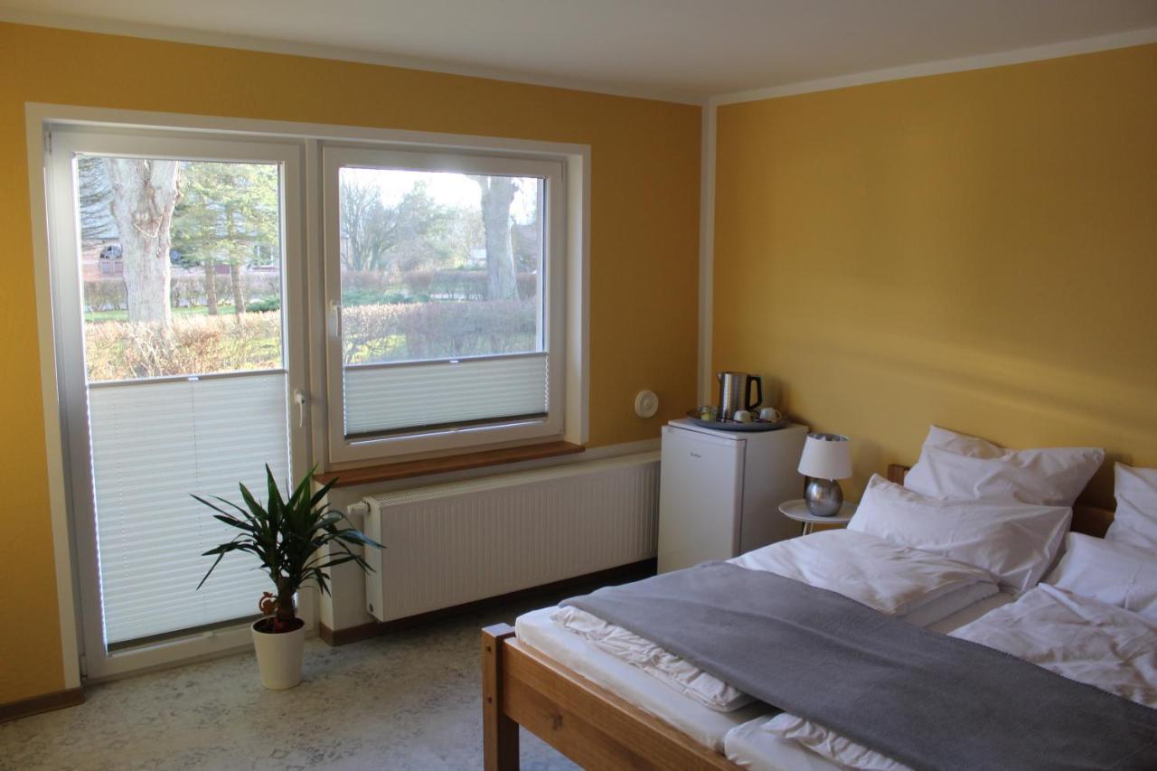Vorsicht Hotel Deyelsdorf Екстериор снимка