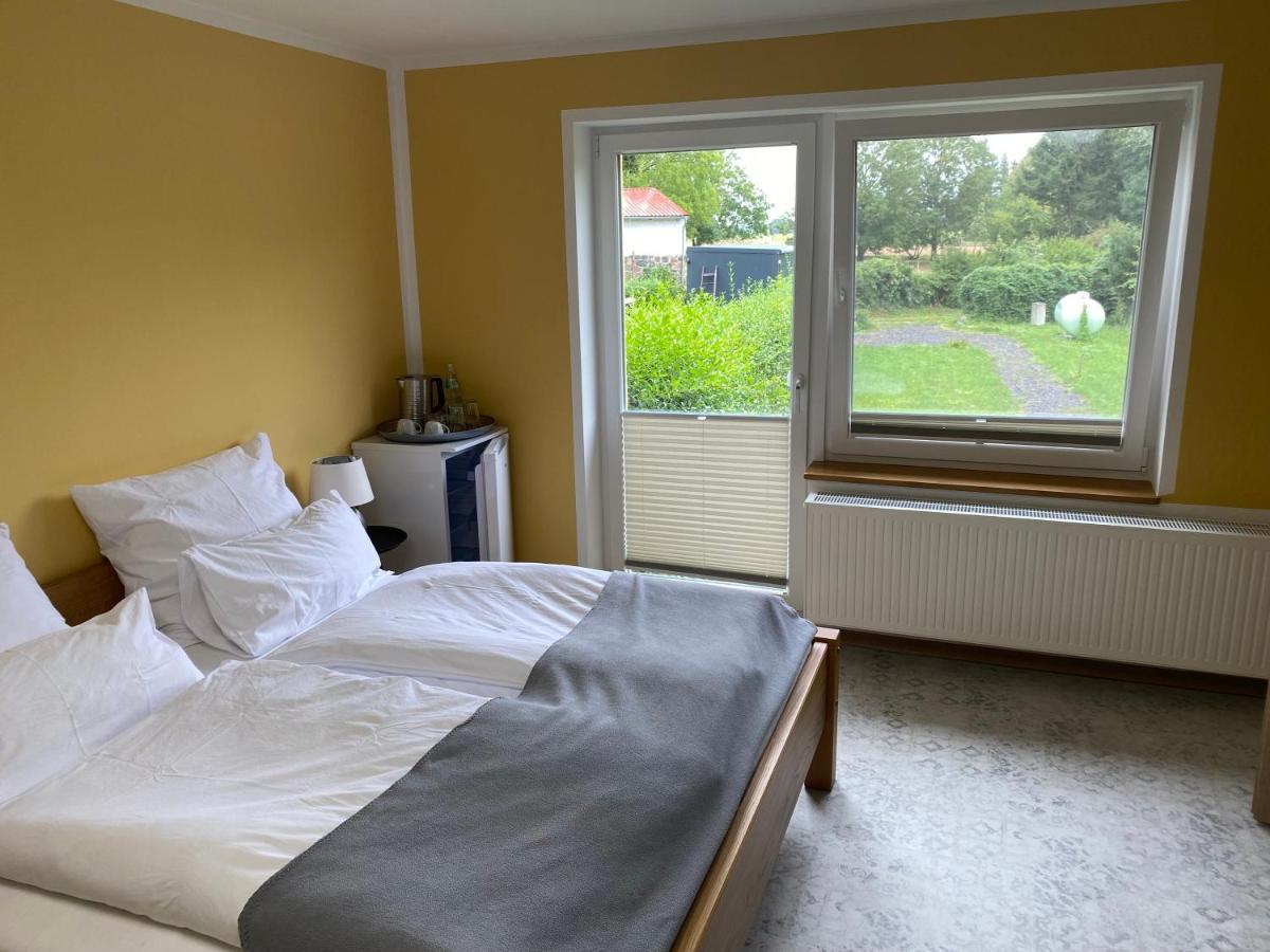 Vorsicht Hotel Deyelsdorf Екстериор снимка