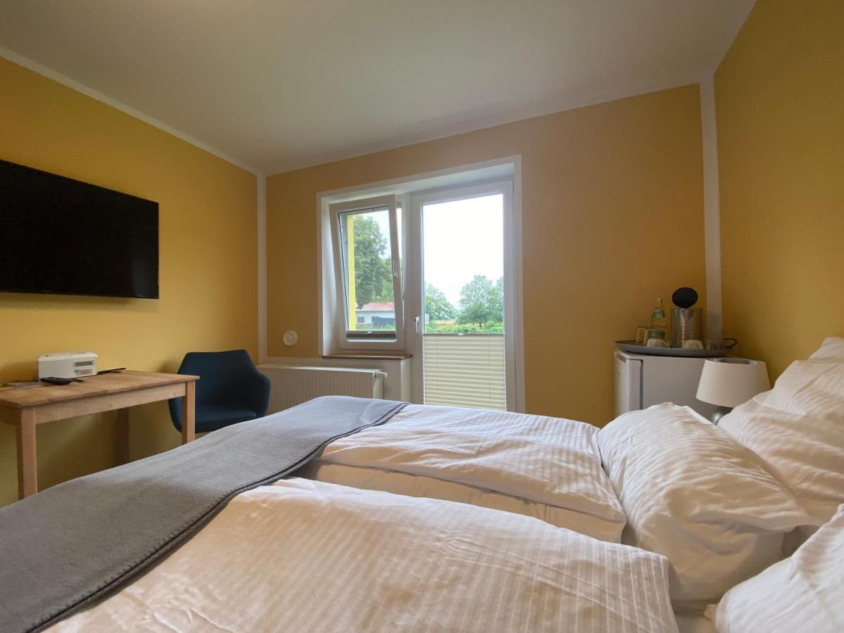 Vorsicht Hotel Deyelsdorf Екстериор снимка