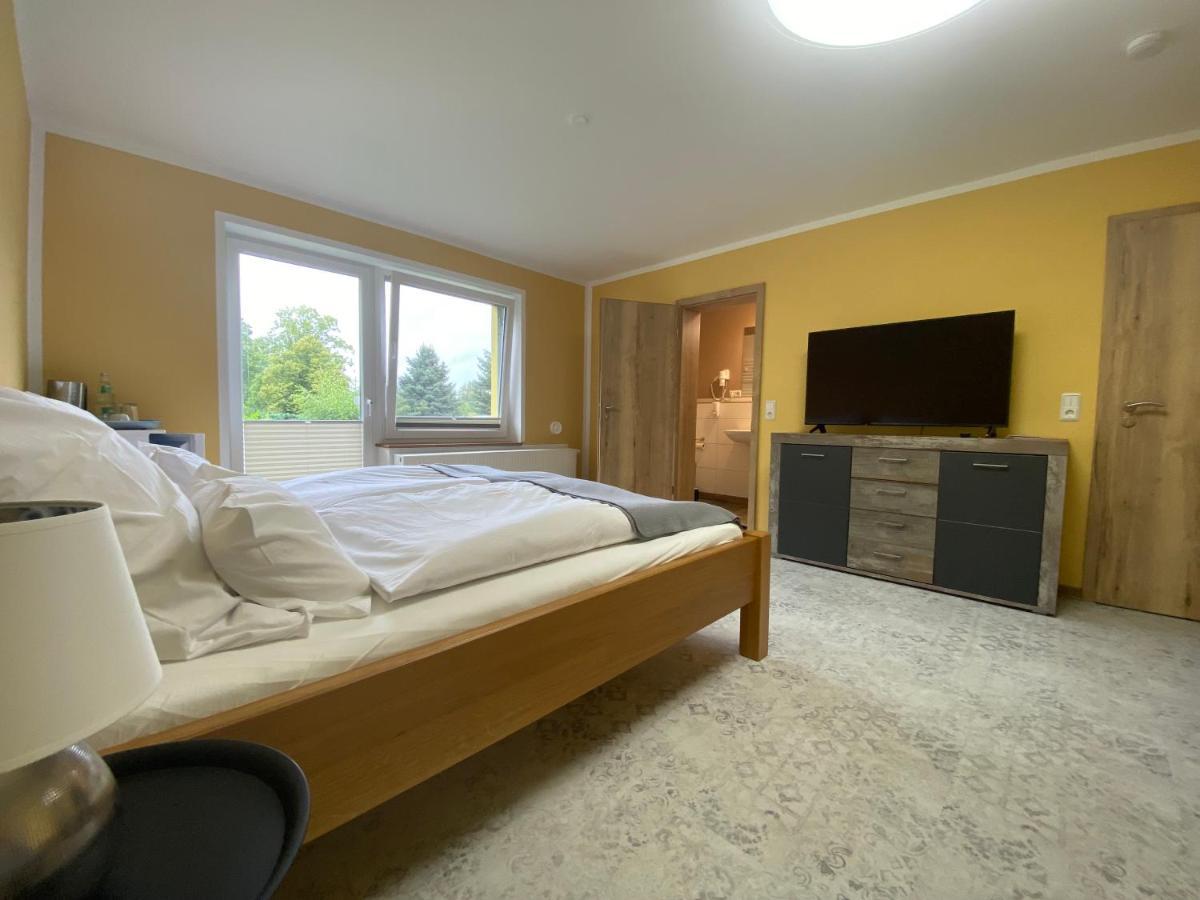 Vorsicht Hotel Deyelsdorf Екстериор снимка